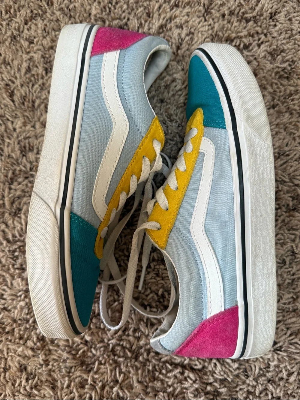 Vans Two-Tone Teal and Yellow retro Old Skool Sneakers - women 6.5